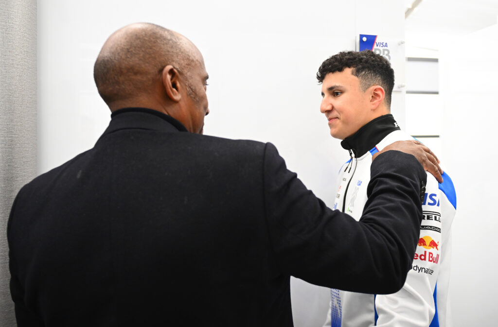 Anthony Hamilton a été le premier et principal soutien public d'Isack Hadjar après son crash au Grand Prix d'Australie 2025